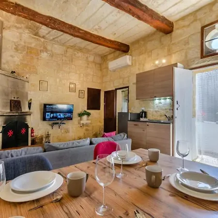 Cosy Hideaways In Traditional Maltese House Casa de hóspedes 4*