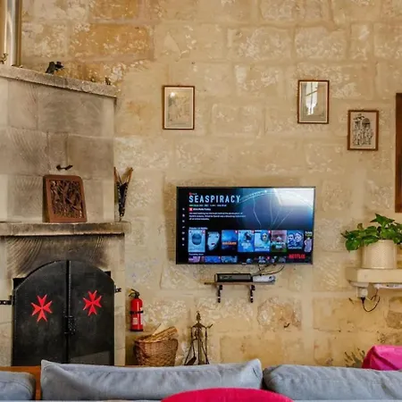 게스트하우스 Cosy Hideaways In Traditional Maltese House