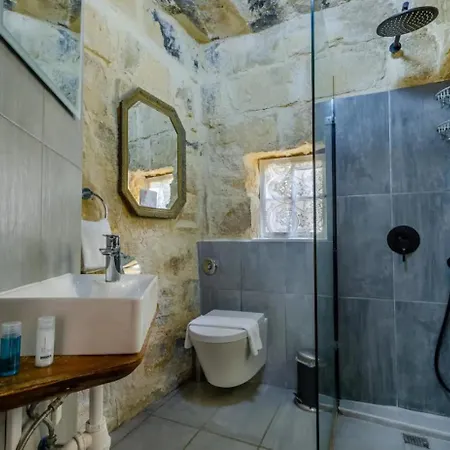Guest house Cosy Hideaways In Traditional Maltese House *