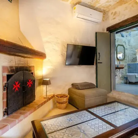 게스트하우스 Cosy Hideaways In Traditional Maltese House