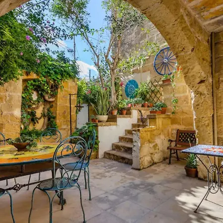 게스트하우스 Cosy Hideaways In Traditional Maltese House