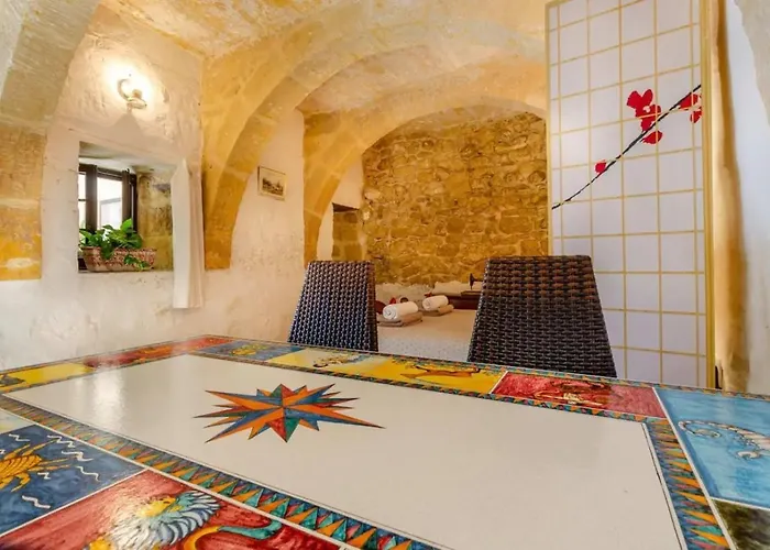 Cosy Hideaways In Traditional Maltese House Gasthof 4*